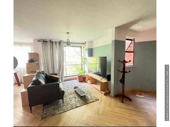 Apartamento en Venta en Loma De Los Bernal