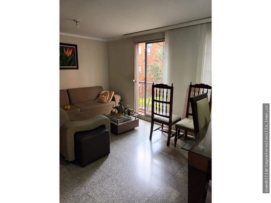 Apartamento en Venta en Laureles, Santa Teresita