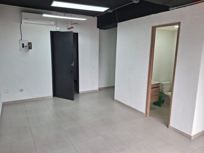 Oficina en Arriendo en El Dorado