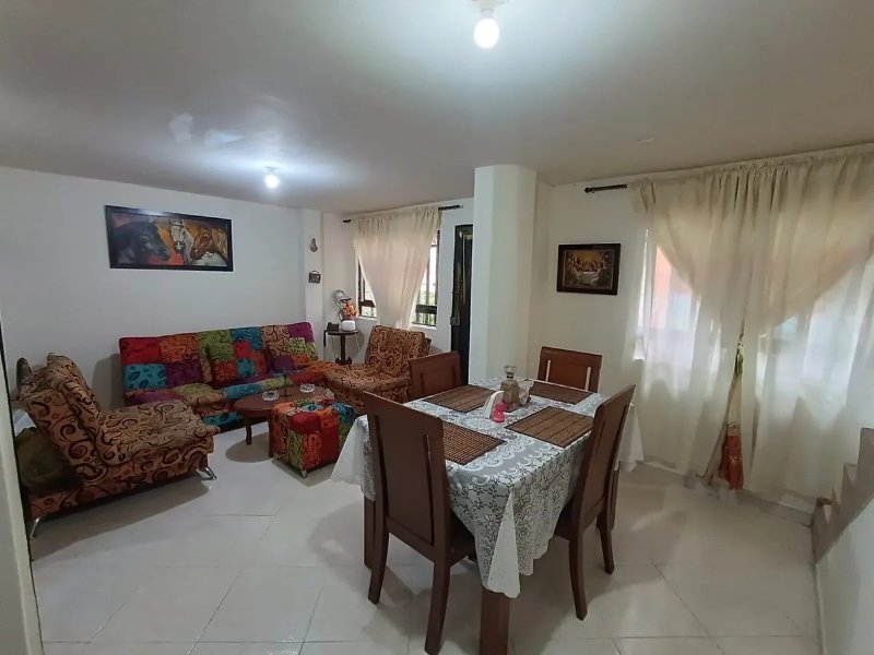 Casa en Venta en Robledo Villa Flora